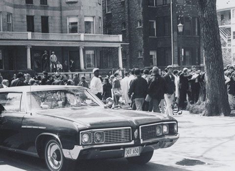 Crowd gathers in front of the Bursar’s Office, May 3, 1968